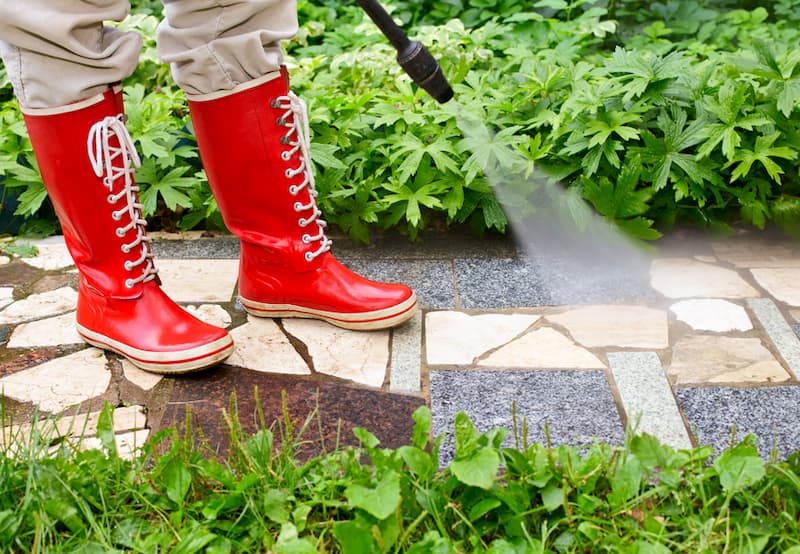 Why You Should Leave Pressure Washing To The Pros